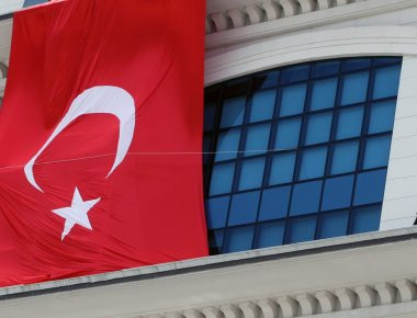 Τούρκικο ΥΠΕΞ: Οδηγία προς τους Τούρκους υπηκόους- «Να απέχουν από πολιτικές συζητήσεις»